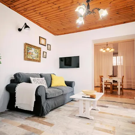 Olympia's Cozy شقة *