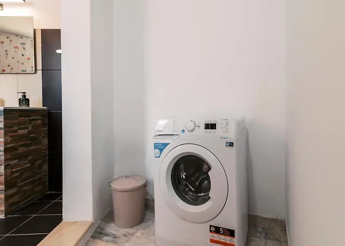 Olympia's Cozy * Psinthos